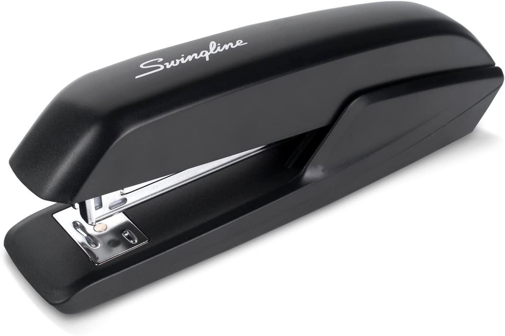 Standard Stapler, 20 Sheet acity, 545 Desk Stapler, Bla