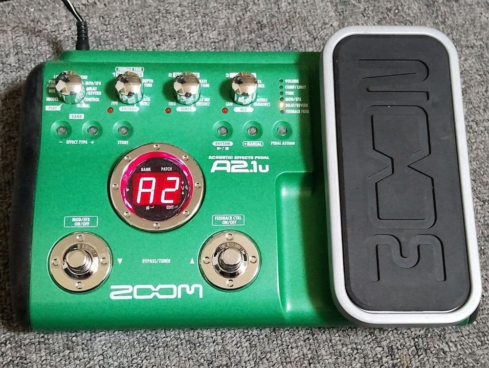 ZOOM A2.1u 548469