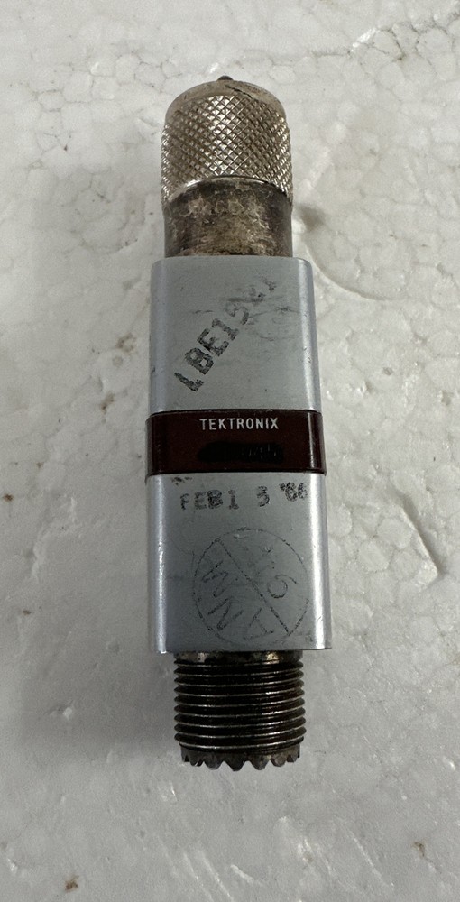 Tektronix Tek FEEDTHRU TERMINATION 011-045 50Ohm 1.5w (untested)