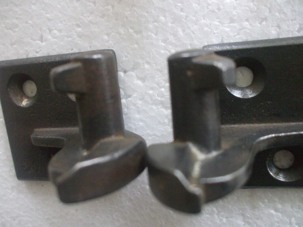 4 VINTAGE CAST IRON LIFT OFF SHUTTER HINGES