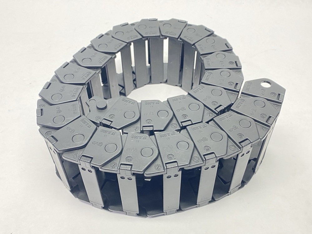 Igus 17.5.063.0 E-Chain Assembly 24 Links 2.4ft Length