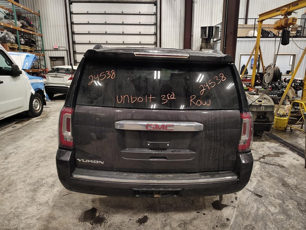 Used Blind Spot Detection System Warning Control Module fits: 2015 Gmc Yukon Dri