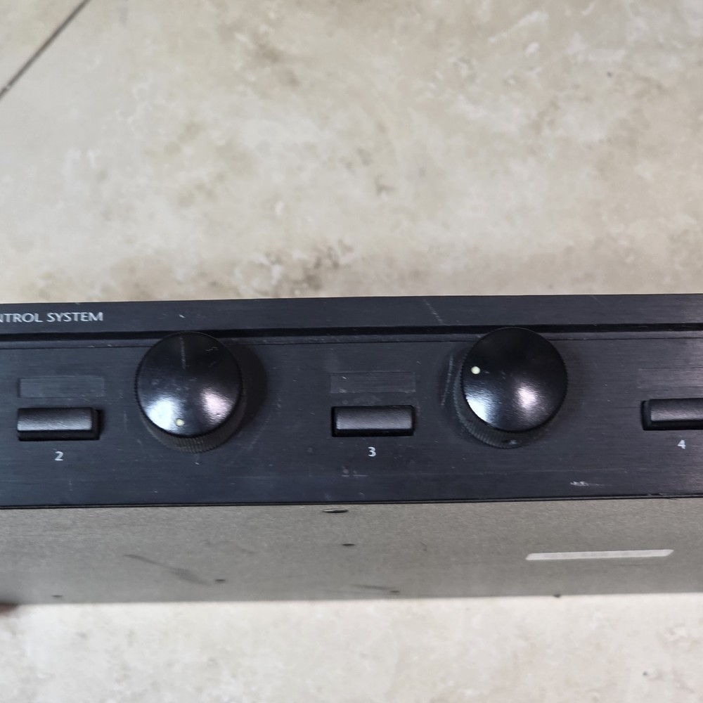 Niles SSVC-6 Speaker Selector Volume Control System 6 Zone Audio Switch