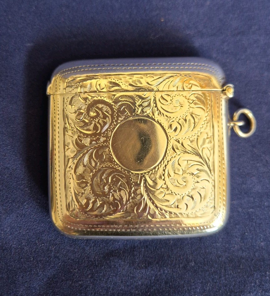 Solid Silver Pocket Vesta Case - Birmingham 1912  - William Neale Ltd