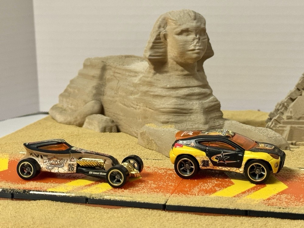 Hotwheels HW35 Acceleracers Desert Realm Diorama