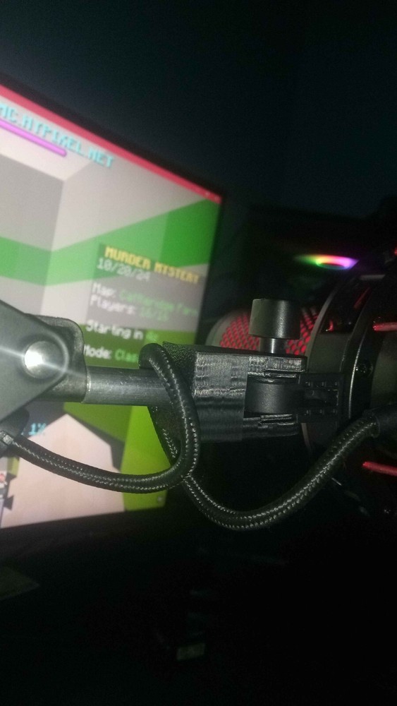 HyperX quadcast Microphone to Mic Stand adapter 3/8 size NO adapter required!