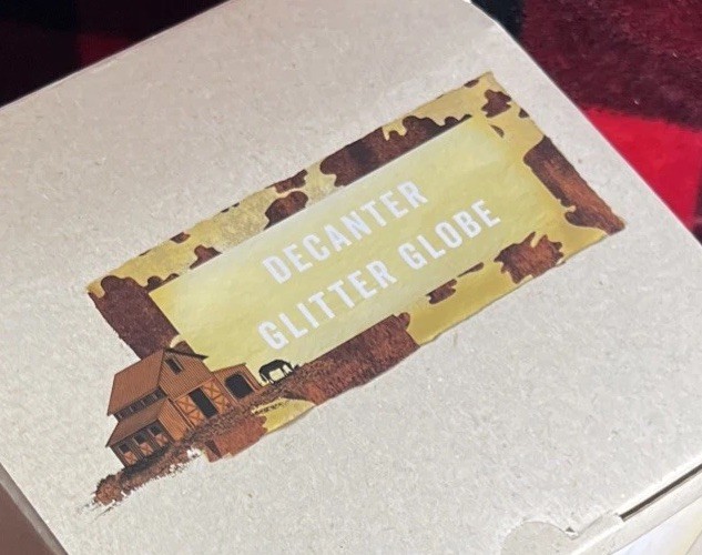 [NEW in BOX/Cracker Barrel Exclusive Bourbon Decanter Globe]