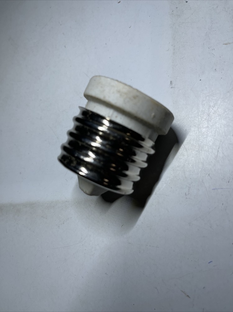 MOGUL LAMP PARTS SOCKET REDUCER: MOGUL E-39 TO STD BASE E-26