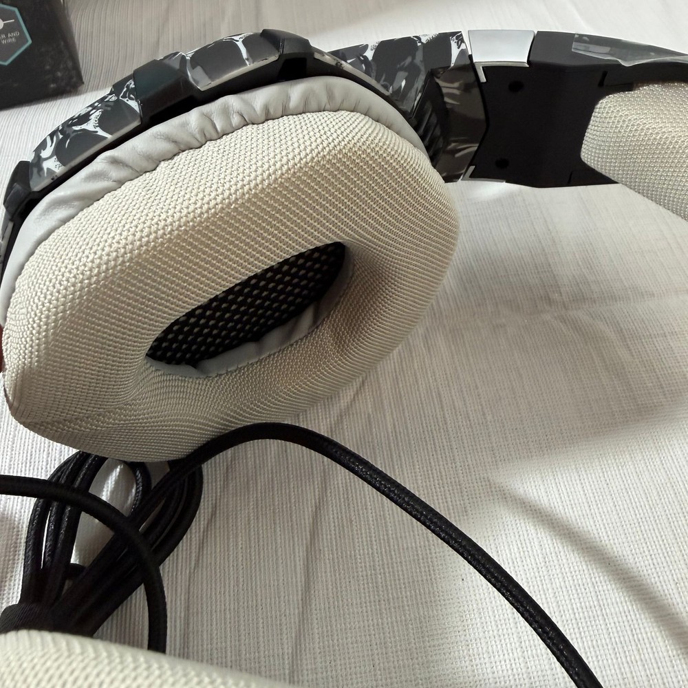 Cool Graffiti LED Wireless Gaming Headset - Bluetooth 5.1