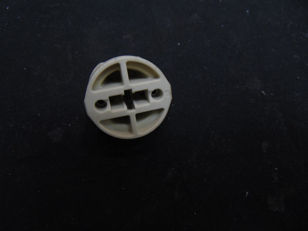 KitchenAid Gas Range KFGG504KPS4 Light Bulb Socket W11707255