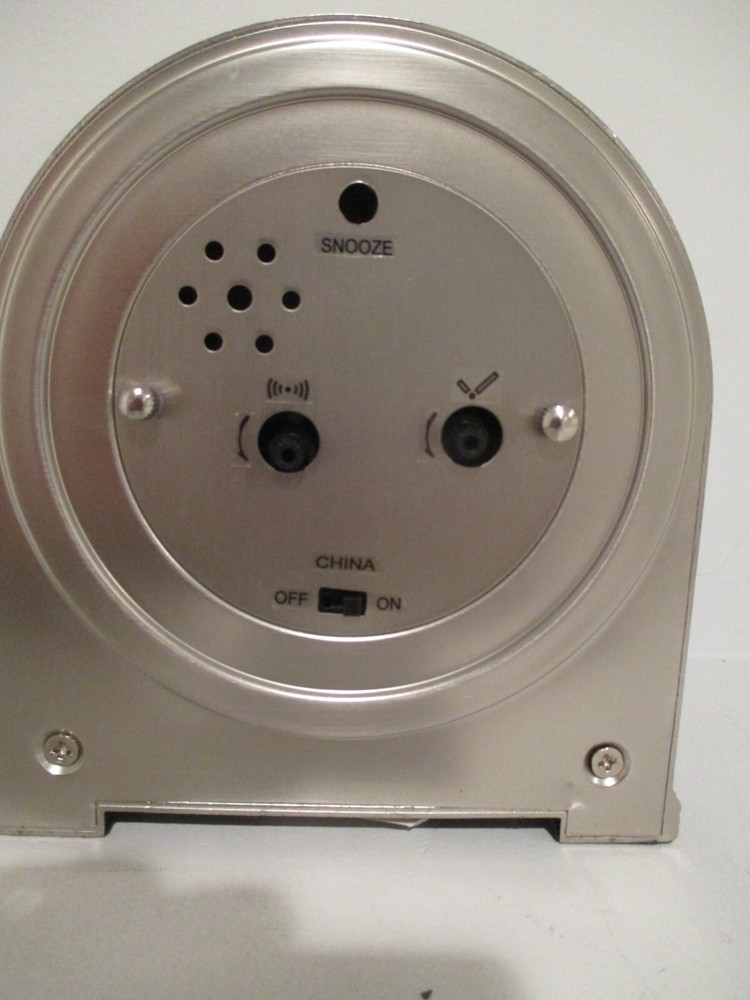 BULOVA QUARTZ MANTEL/ TABLEAlarm CLOCK silver-tested