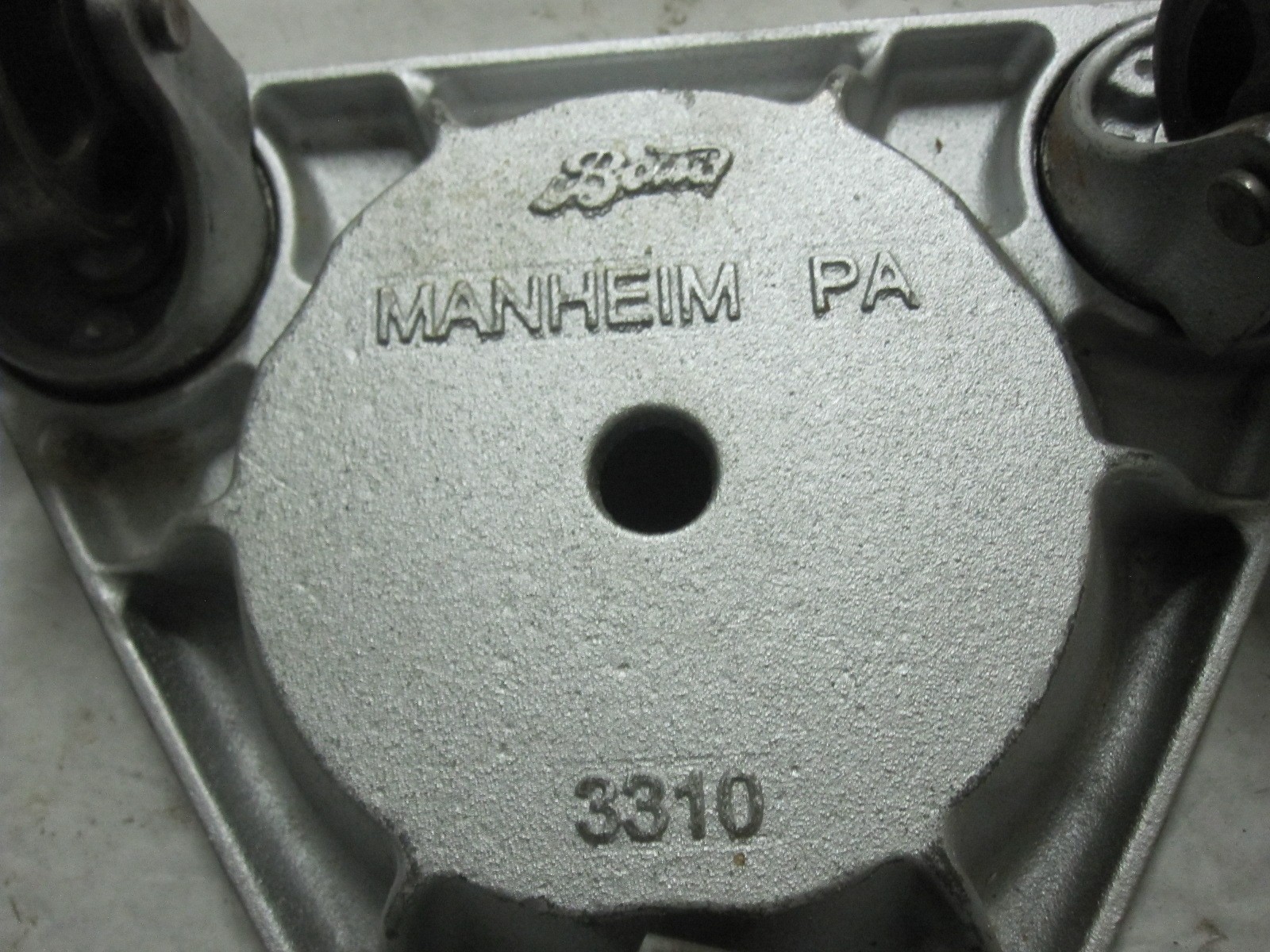 2x Bond 3310 Cast Iron Triangular CUP DOLLY Phenolic Wheels 750 lb Capacity