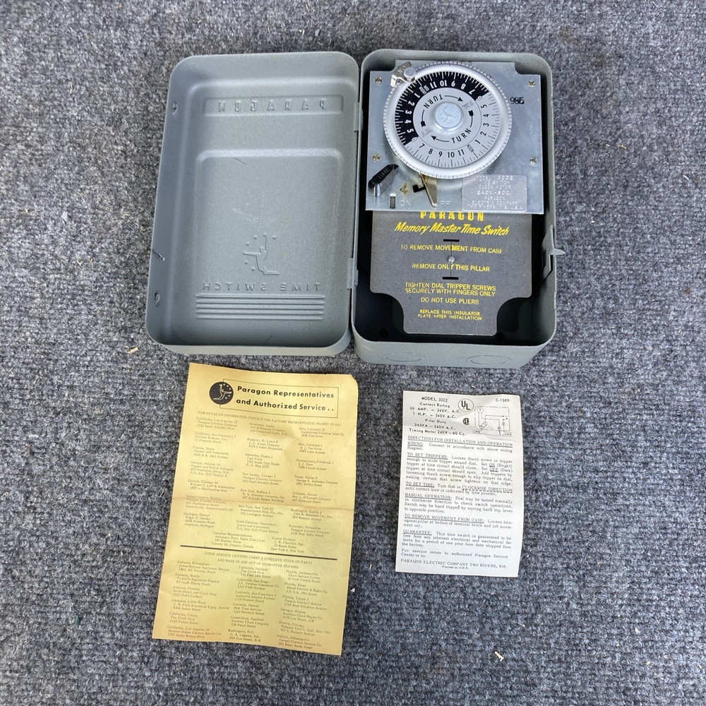Vintage Paragon Memory Master Time Switch Timer 24 Hr /30 Amp Model 3002 NIB