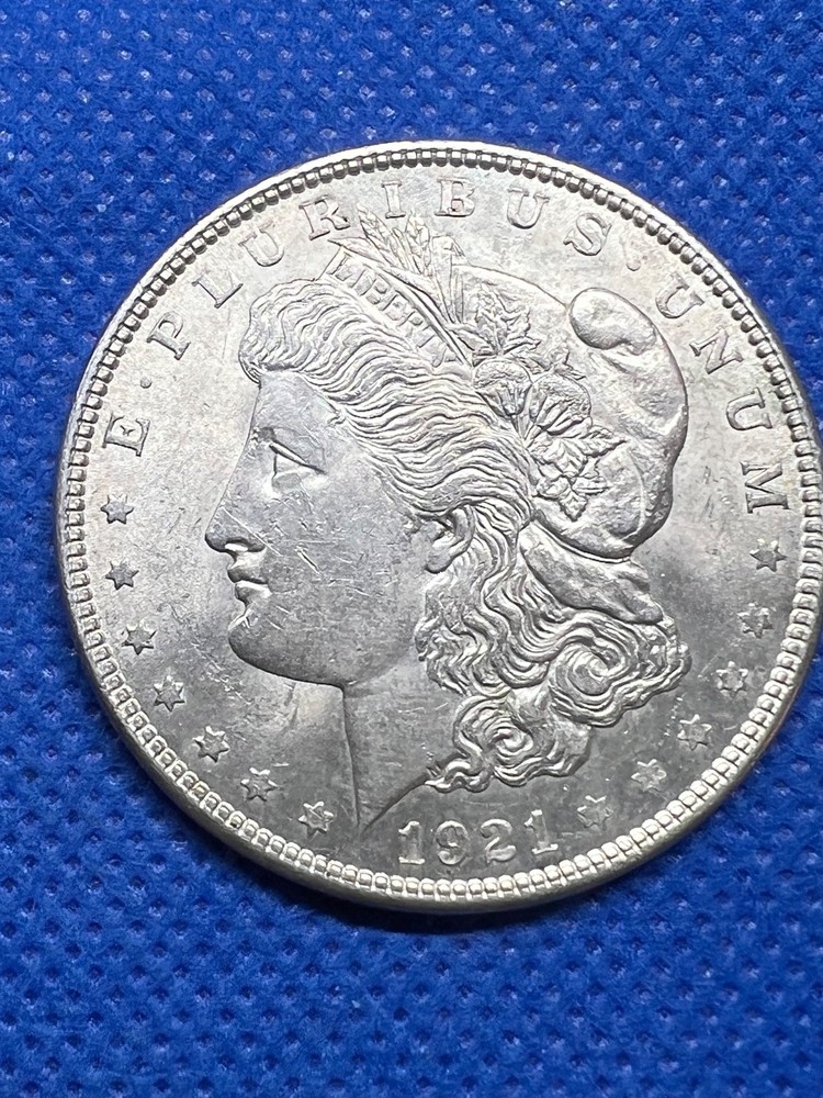 1921-P  MORGAN DOLLAR-  Nice Uncirculated Condition #144 Beautiful