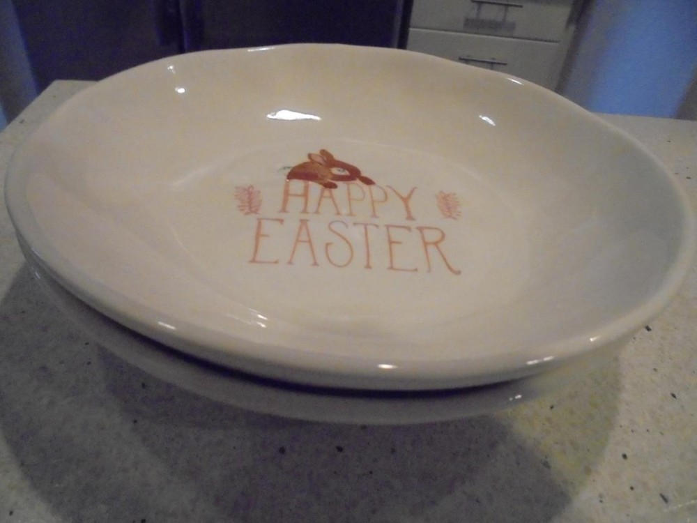 2 Target Threshold Happy Easter serving bowls ~ mint condition ~ low fast shipng