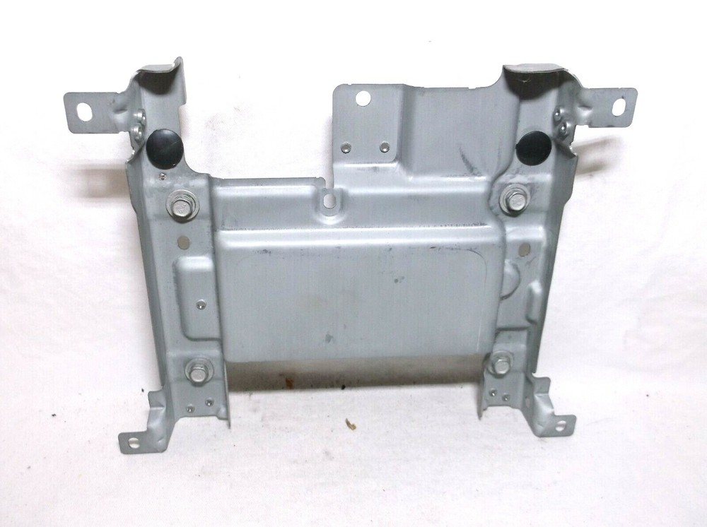 MOUNTING BRACKET FOR 06-09 TRAILBLAZER/ ENVOY/ ENTERTAINMENT SYSTEM OPTION U42
