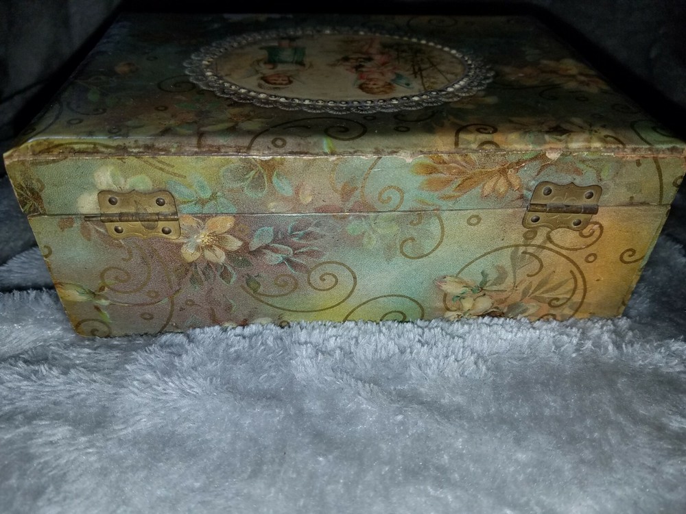 Vintage Victorian Vanity Box