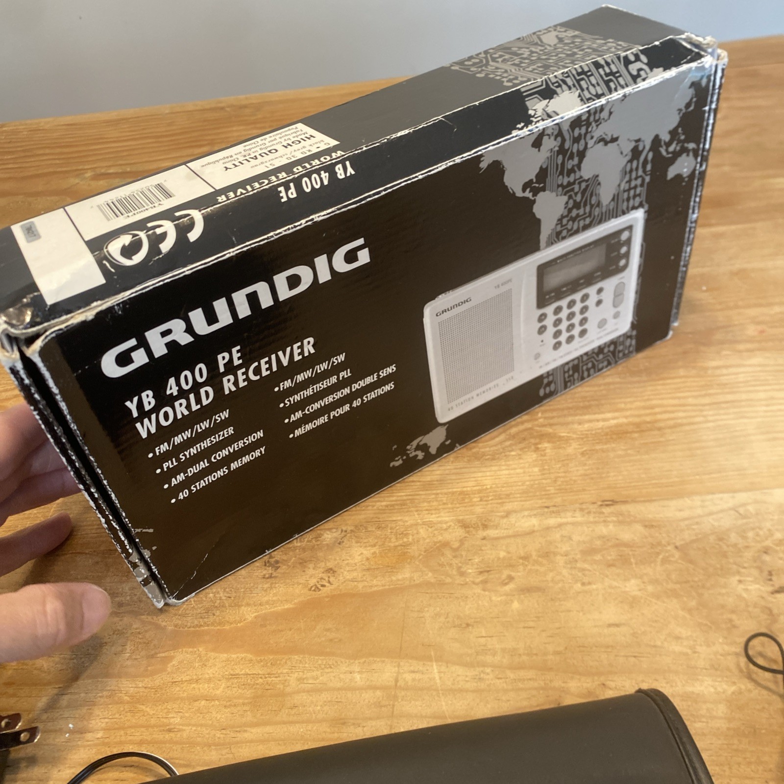 Grundig YB 400 PE World Receiver Radio w Box Case Manual AC Adapter Works