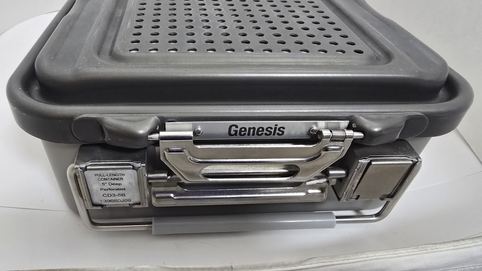 V. Mueller Genesis CD3-5B 23"x12"x5" Sterilization Case NO BASKET