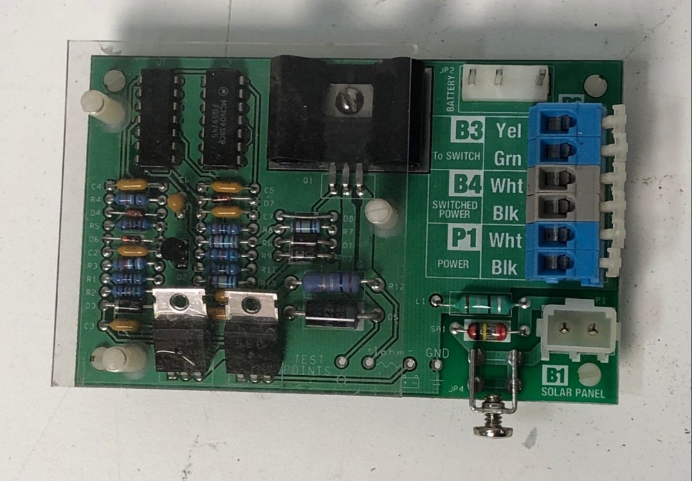 DAVIS INSTRUMENTS 1996 BATTERY CKT 07312.083 REVC SOLAR PANEL SWITCH BOARD