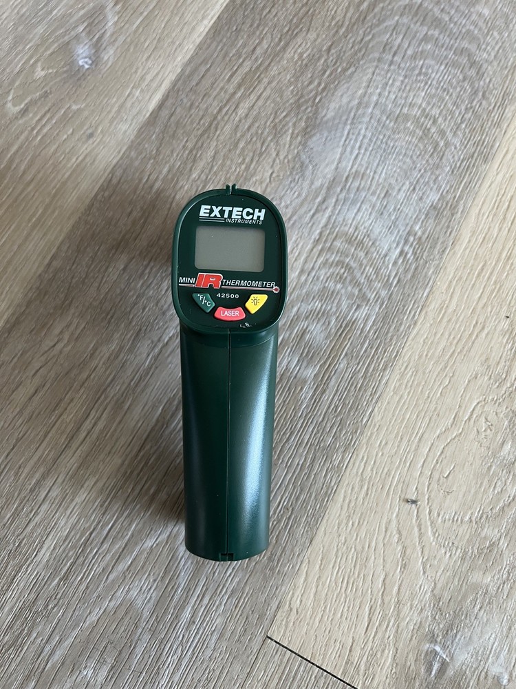 Extech 42500 Mini Laser IR Thermometer