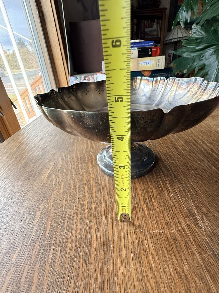 Vintage Oneida Silversmiths Silverplate Pedestal Console Bowl Candy Fruit Nut