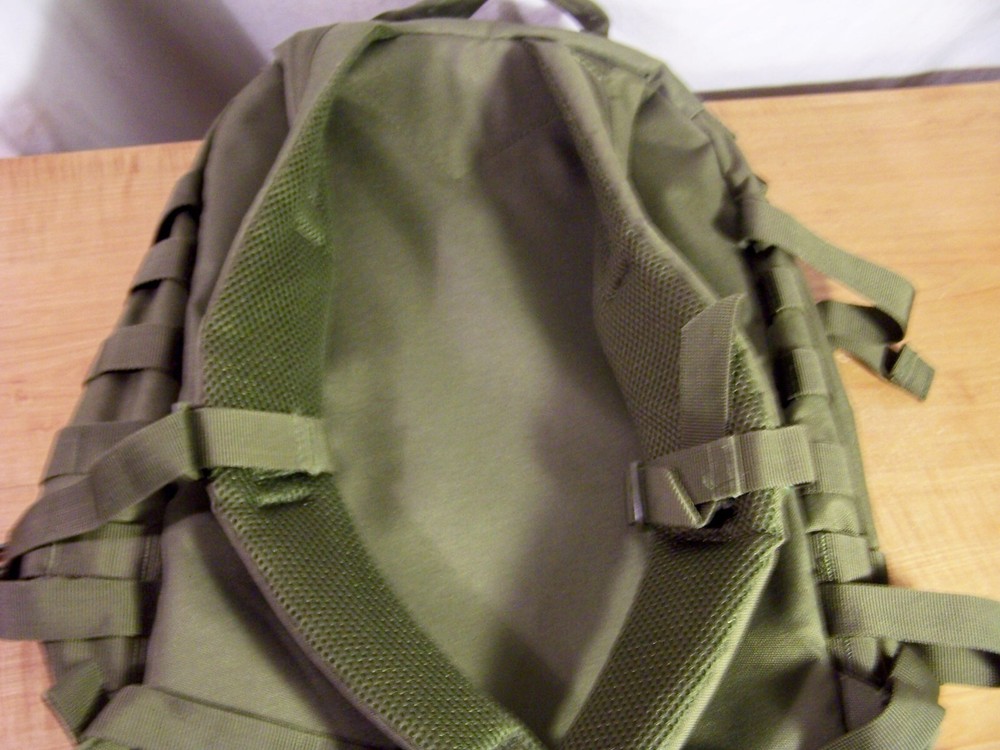 L.A.GEAR,TACTICAL FIELD PACK. O.D.