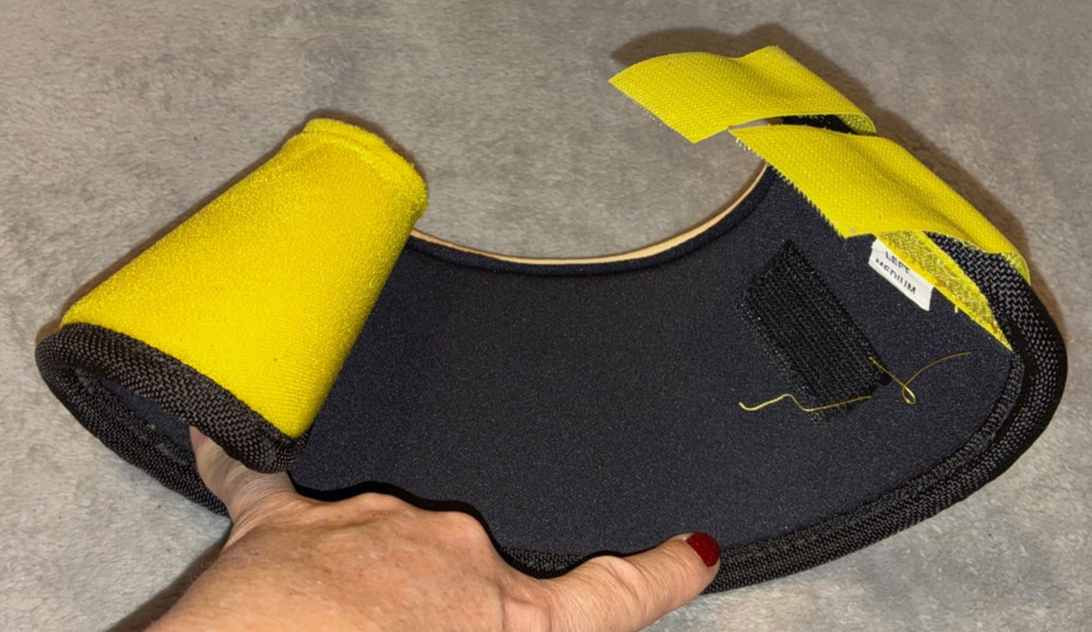 NEW YELLOW QUICK WRAP PROFESSIONALS CHOICE BELL BOOTS MEDIUM