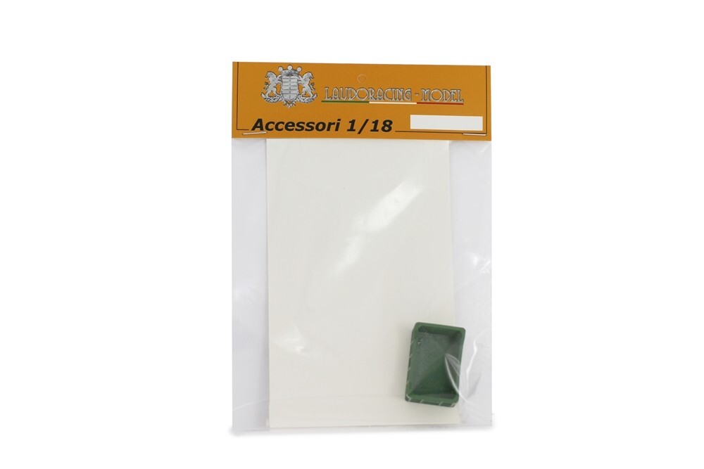 LAUDORACING-MODELS 1:18 plastic box plastic box plastic box LM48AC