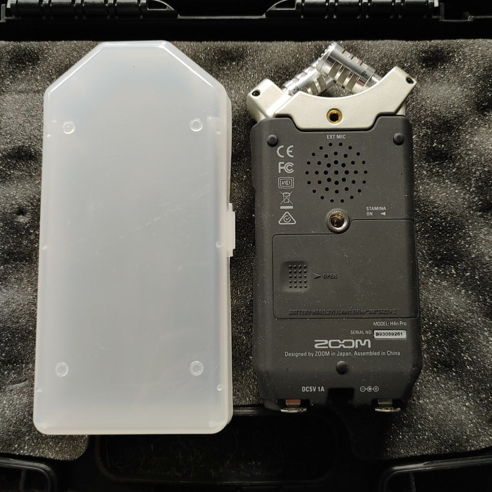 Zoom H4n Pro Recorder w/ Hard Case