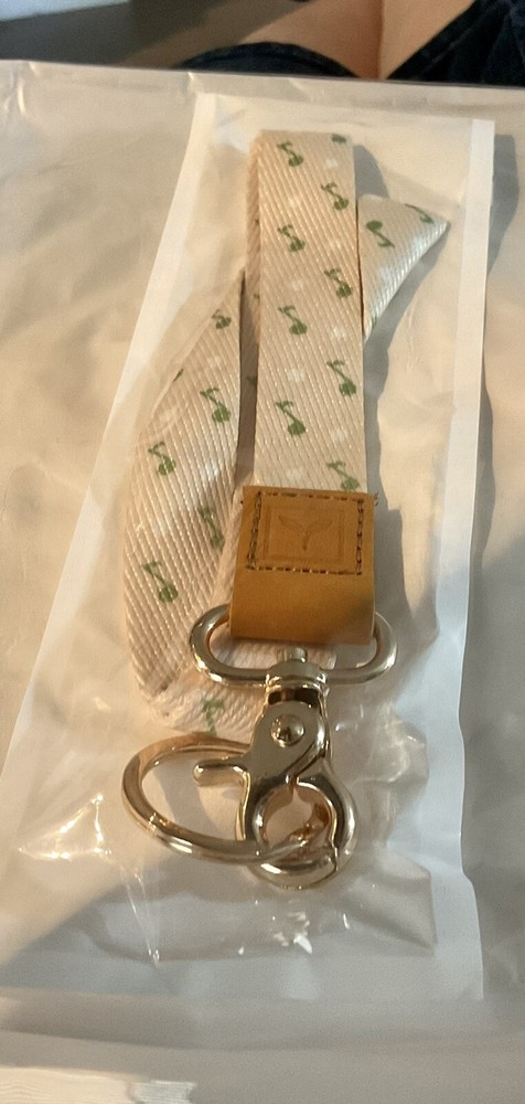 2 lanyards musical notes leather look
