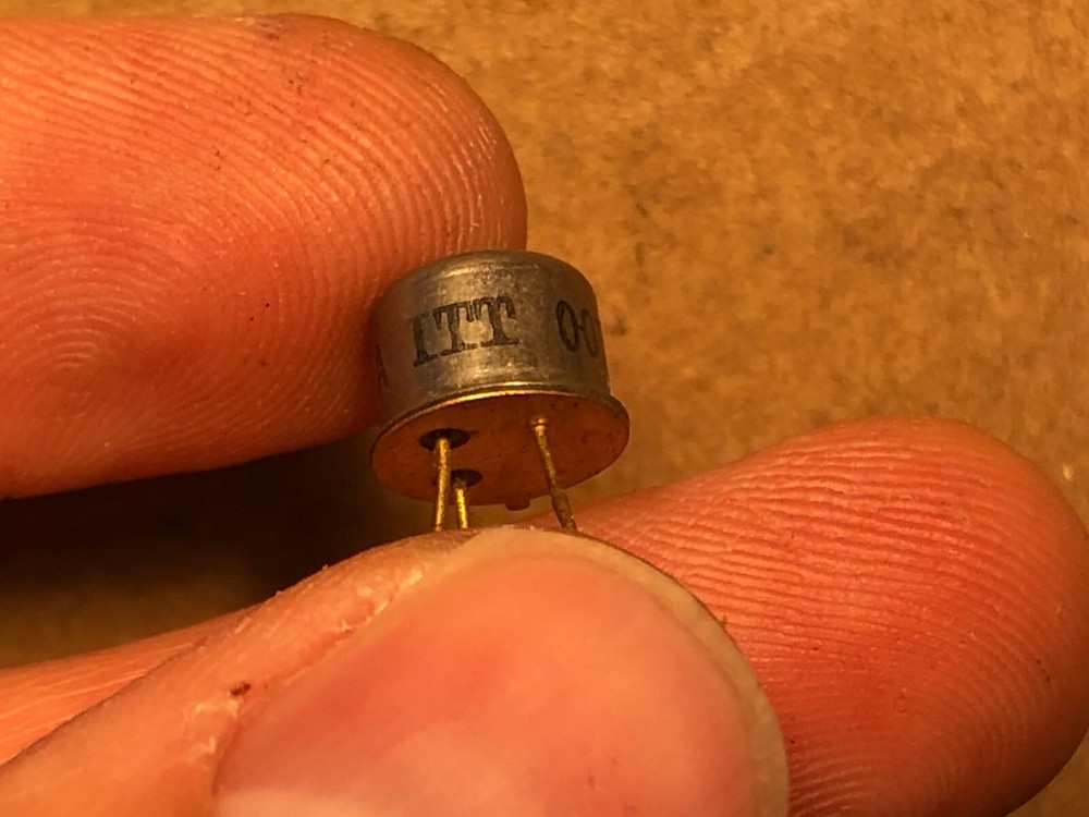 Original 1970 ITT 99P2AA transistor for Amplifier Used Pull (2 available)
