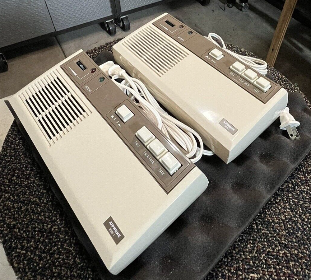 (1 SET) VINTAGE AIPHONE WBS-1 FM WIRELESS SPEAKER INTERCOM. NOS. EXCELLENT COND.