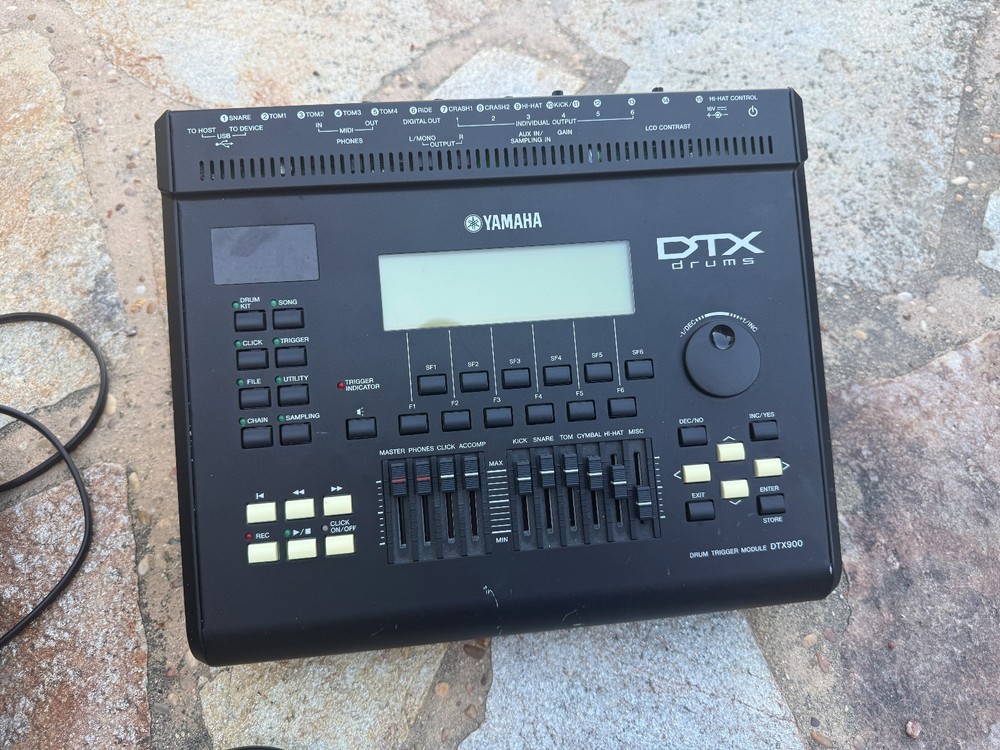 YAMAHA DTX 900 Drum Trigger Module Dtx900
