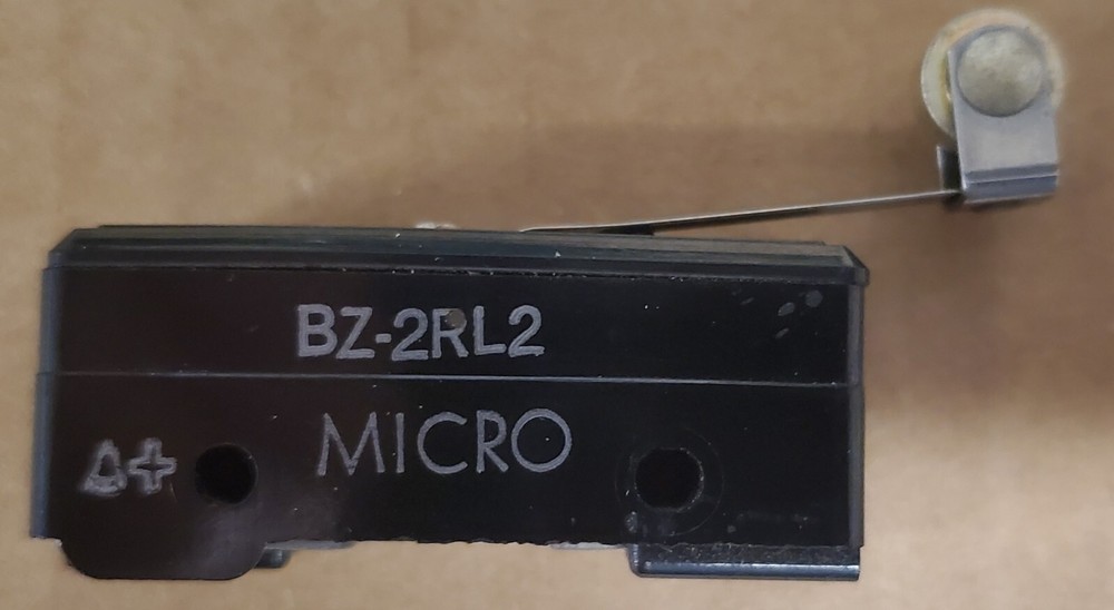 NEW OPEN BOX MICRO SWITCH, BZ-2RL2 ROLLER LEVER LIMIT SWITCH