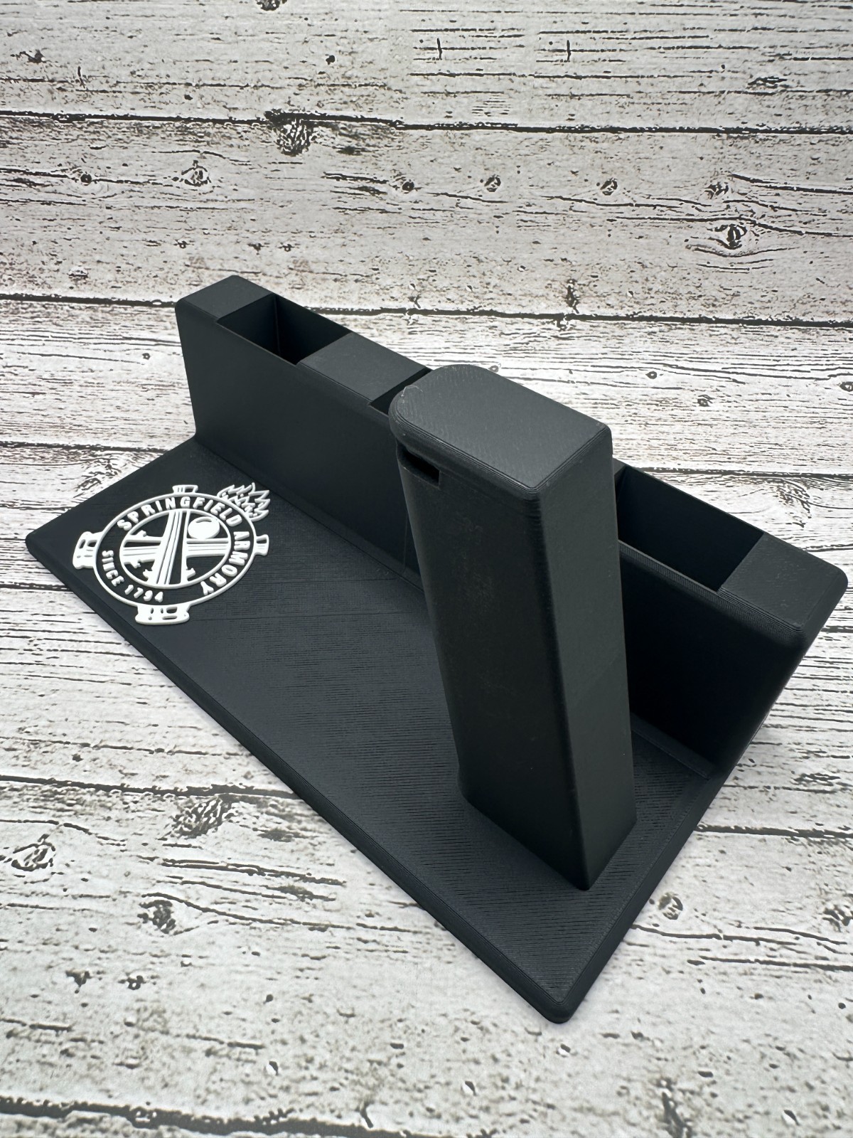 Springfield Prodigy Pistol Display Stand + 3 Mag Holder – Black Polymer