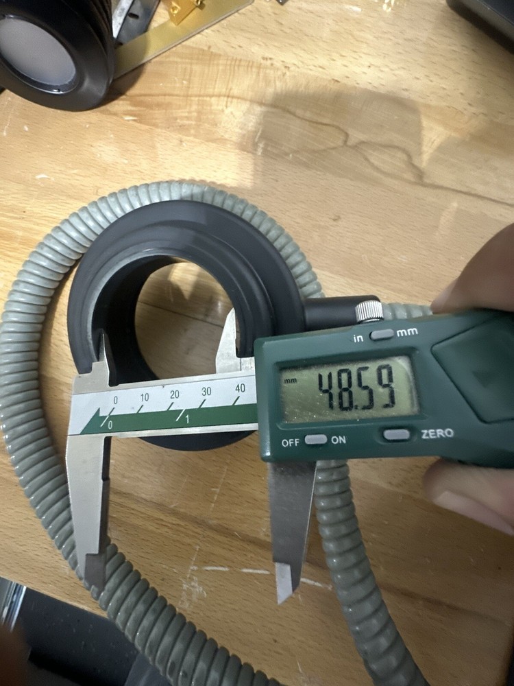 Volpi Intralux 4000 Fiber Optic Light Source W/ round light guide