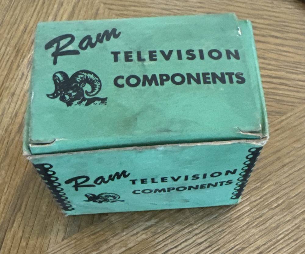 RAM TELEVISION COMPONENTS V401 Vintage Vertical Blocking Osc. Pri.sec.1:4.2 NOS