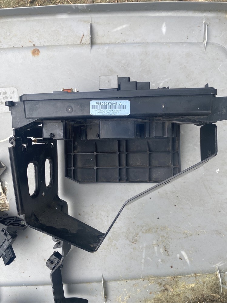 2008-2010 dodge fuse box