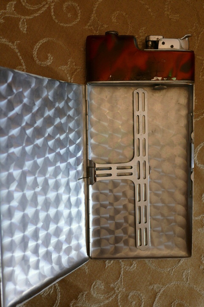 1930's Vintage cigarette lighter plus case
