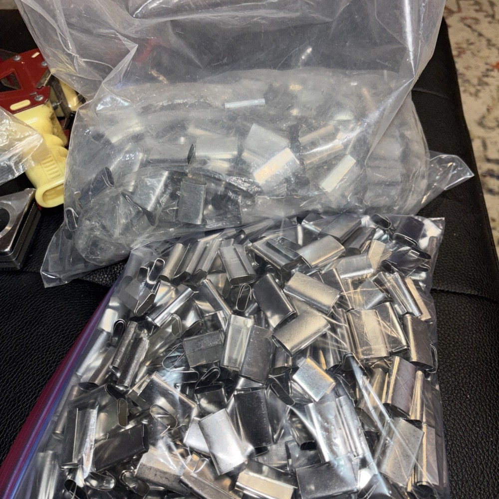 1000 Strapping Clips Closed Design Please Read Description