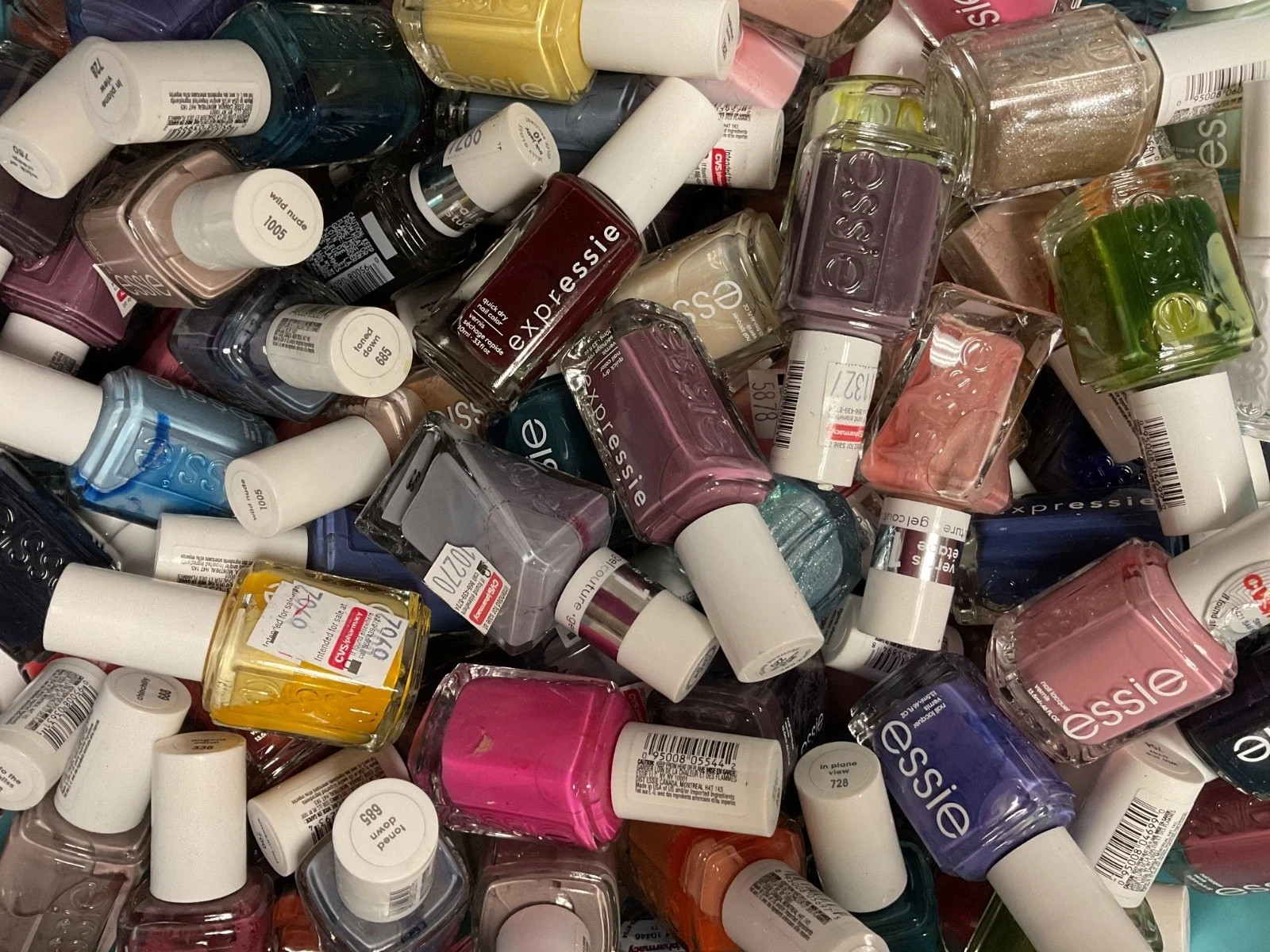 20 PC Wholesale Mixed Essie Nail Polish Lot - no repeats
