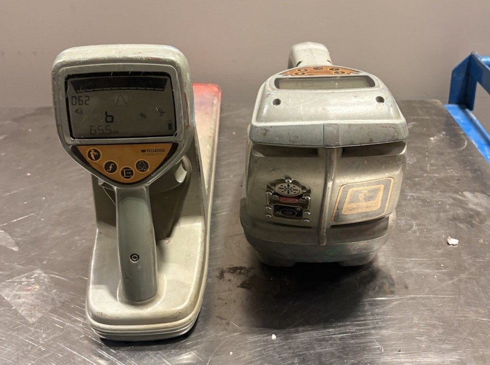 Radiodetection RD4000 PL Cable Pipe Line Locator w/ T10 Transmitter