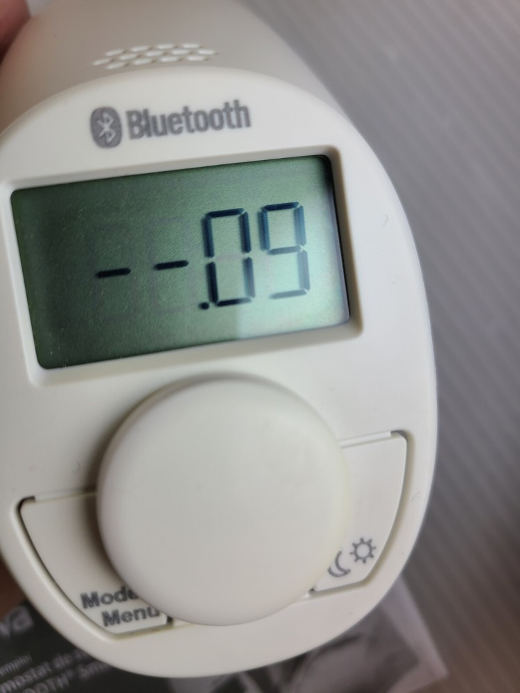 EQIVA Bluetooth Smart Radiator Thermostat Controller CC-RT-BLE-EQ + FREE AP EQ-3