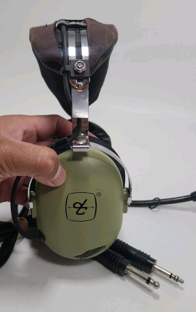 David Clark H10-13.4 Aviation Headset w/Microphone Untested