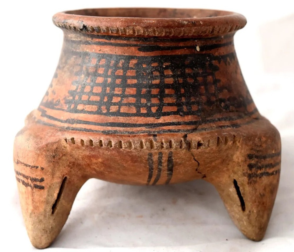 Ancient Authentic Pre Columbian Rattle Tripod Vessel