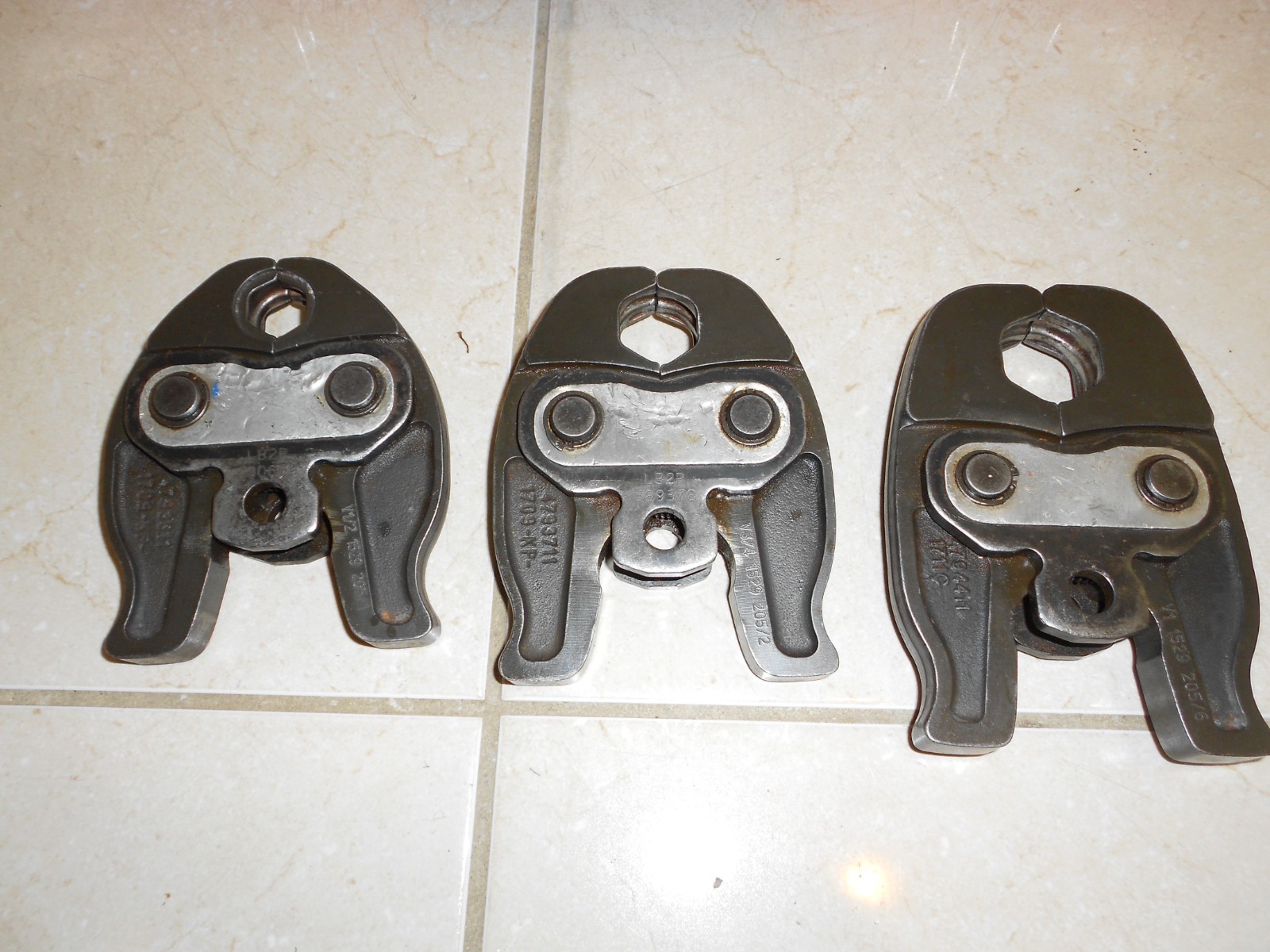 MILWAUKEE 2473 M12 FORCE LOGIC PROPRESS TOOL