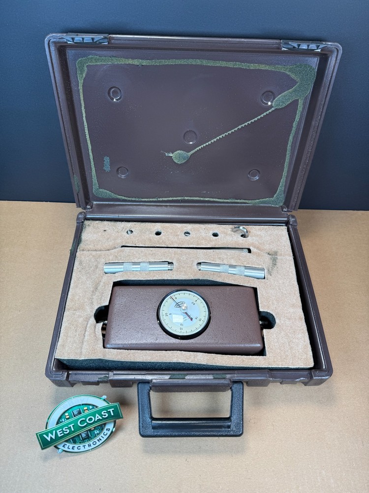 Vintage CHATILLON DPPH-250 Push Pull Force Gauge with Attachments and Case