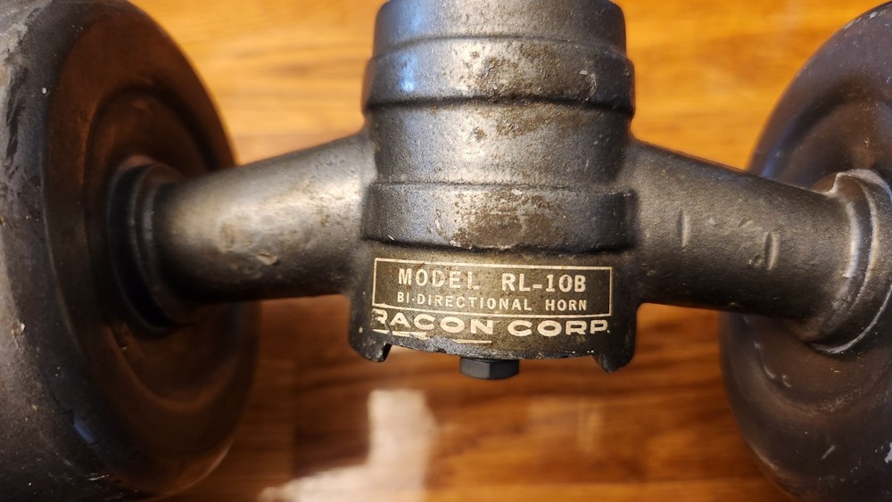 Pair, Racon Bidirectional Horns With Racon Drivers. Working