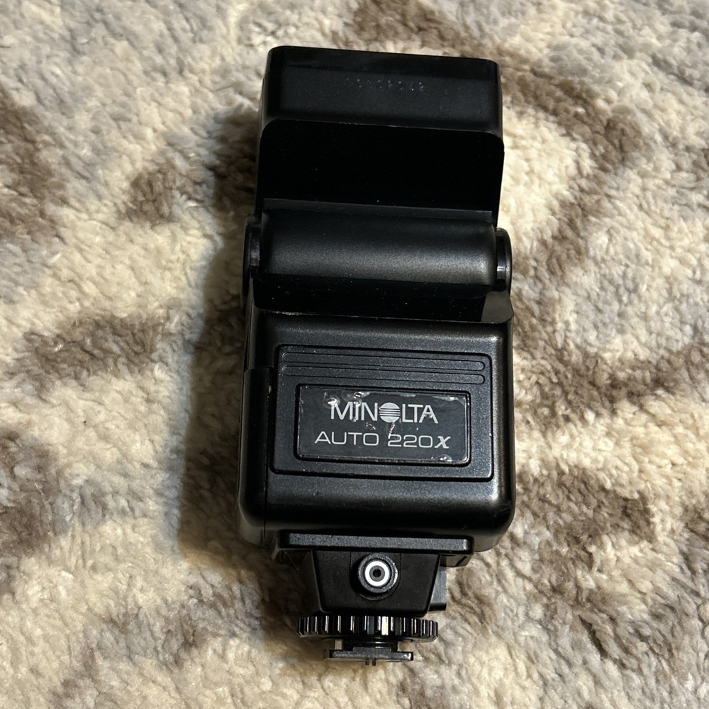 Minolta Auto 220X Flash